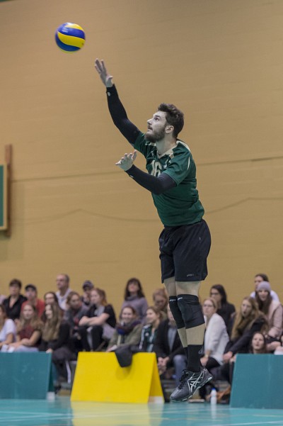 Le joueur de centre du Vert & Or, Samuel Gagnon.