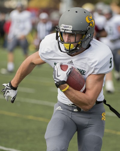 Les footballeurs de l'UdeS sont en plein camp de printemps jusqu'&agrave; samedi au Centre Roland-Dussault de Sherbrooke.