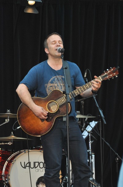 Le chanteur Marc D&eacute;ry a livr&eacute; une performance sentie lors du Radiodon.