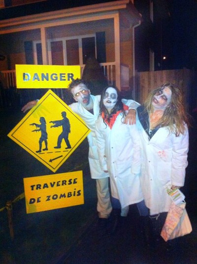 Les &eacute;quipes d&rsquo;&eacute;tudiants se d&eacute;guisent en zombies-m&eacute;decins et font du porte-&agrave;-porte pour informer la population et lui expliquer l&rsquo;importance de consentir au don d&rsquo;organes.