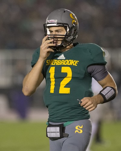 Le quart-arri&egrave;re de l'&eacute;quipe de football Vert&nbsp;&&nbsp;Or J&eacute;r&eacute;mi Roch.