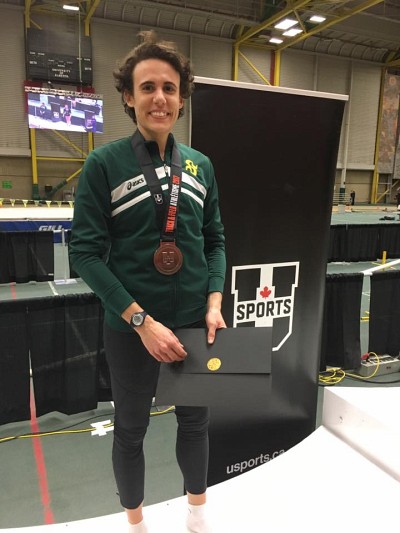 La m&eacute;daill&eacute;e d'argent U SPORTS et nouvelle d&eacute;tentrice des records Vert & Or et du RSEQ au pentathlon, Am&eacute;lie Aug&eacute;.