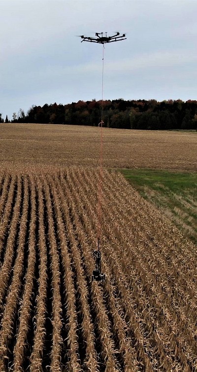 Le travail de l'&eacute;quipe a permis de d&eacute;velopper le premier syst&egrave;me a&eacute;roport&eacute; capable d'&eacute;chantillonner des sols agricoles dens&eacute;ment compact&eacute;s.