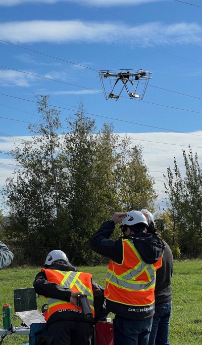 Le projet Nadile vise &agrave; automatiser l&rsquo;atterrissage sur les conducteurs &agrave; haute tension.