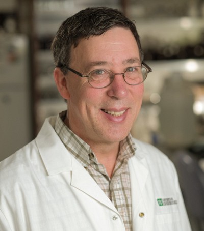 Le vice-recteur &agrave; la recherche et aux &eacute;tudes sup&eacute;rieures, Jean-Pierre Perreault, souhaite que l'UdeS devienne une institution exemplaire en mati&egrave;re d'EDI.