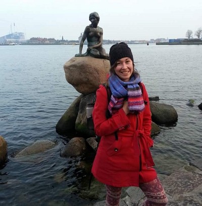 Andr&eacute;anne Labb&eacute;, pr&eacute;sentement en stage &agrave; l'ONU, &agrave; Copenhague