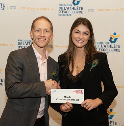 Mathieu Laforest, ancien boursier et administrateur de la FAEQ, en compagnie de Maude Croteau-Vaillancourt.