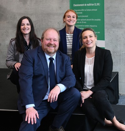 Chlo&eacute; Henry, dipl&ocirc;m&eacute;e au DIPIA et&nbsp;&eacute;tudiante en &eacute;quivalence au baccalaur&eacute;at en droit,&nbsp;Richard Ouellet, professeur &agrave; l&rsquo;Universit&eacute; Laval, Cl&eacute;mence Chevalier, dipl&ocirc;m&eacute;e au DIPIA, avocate et candidate au doctorat, Chaire de recherche sur l'antidopage dans le sport, et Genevi&egrave;ve Dufour.