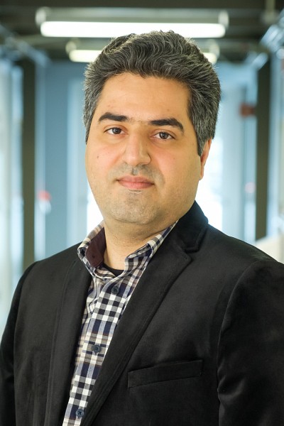 Reza Aziziyan&nbsp;s&rsquo;est joint &agrave; l&rsquo;&eacute;quipe du Pr Jan Dubowski du 3IT pour accomplir sa th&egrave;se.