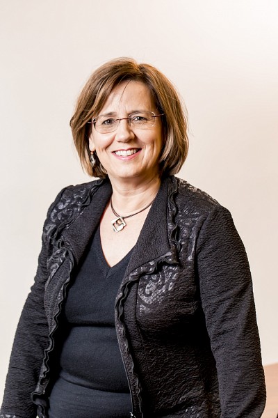 Julie Desjardins, vice-doyenne &agrave; la formation de la Facult&eacute; d&rsquo;&eacute;ducation