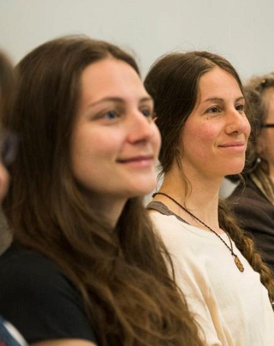 Myl&egrave;ne Archambault et &Eacute;liane Landriault ont remport&eacute; le concours Je prends ma place&nbsp;2012 du Forum Jeunesse Estrie pour leur projet Salsa Slam.