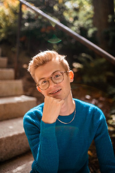 Kevin Routhier, &eacute;tudiant au baccalaur&eacute;at en communication appliqu&eacute;e et cr&eacute;ateur de contenu