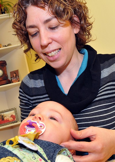 Ergoth&eacute;rapeute et ost&eacute;opathe, Chantal Morin s'int&eacute;resse &agrave; de nouvelles avenues pour pr&eacute;venir les otites.