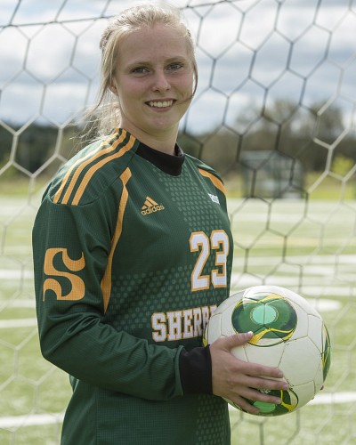 Laura Veilleux. Baccalaur&eacute;at en kin&eacute;siologie.