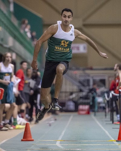 Patrick Hanna a domin&eacute; le triple saut masculin.