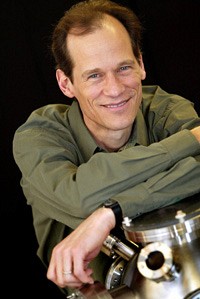 le professeur Louis Taillefer