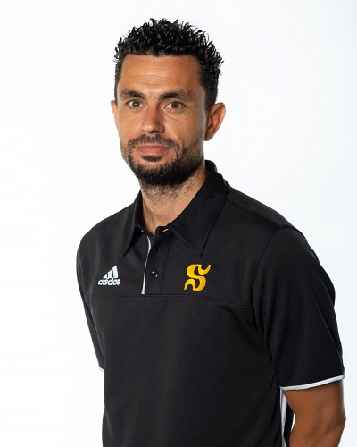 L'entra&icirc;neur-chef de l'&eacute;quipe f&eacute;minine de soccer Vert & Or, Tony Perrier.