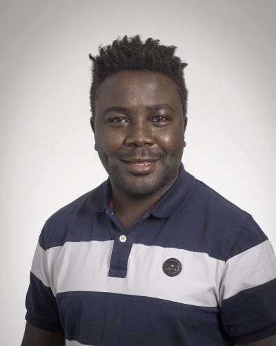 Le stagiaire postdoctoral Arnaud Jo&euml;l Kinfack Leoga