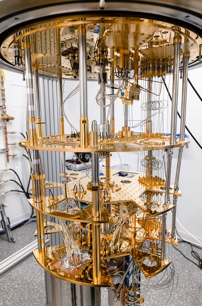 R&eacute;frig&eacute;rateur &agrave; dilution, FabLab quantique.