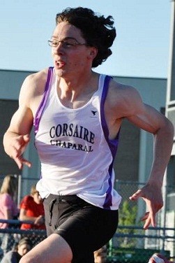 Le sprinteur Simon L&eacute;veill&eacute; est venu bien pr&egrave;s d'obtenir son standard de qualification de Sport interuniversitaire canadien, en fin de semaine derni&egrave;re au Dartmouth Relays.