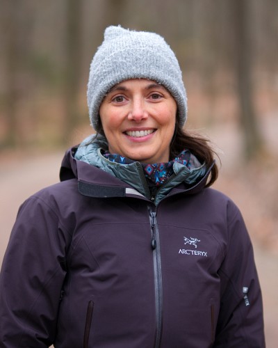 Rosalie L&eacute;onard enseigne la botanique au baccalaur&eacute;at en &eacute;cologie. Elle coordonne &eacute;galement l&rsquo;herbier de l&rsquo;UdeS ainsi que le nouveau comit&eacute; Campus vivant. 