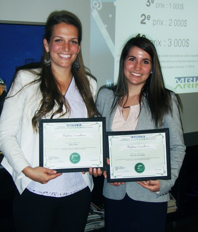 &Eacute;lise Pilon et Pascale Riendeau, &eacute;tudiantes &agrave; la Ma&icirc;trise en administration, concentration marketing, de la Facult&eacute; d&rsquo;administration de l&rsquo;Universit&eacute; de Sherbrooke.