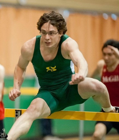 Simon L&eacute;veill&eacute; a enregistr&eacute; le meilleur chrono de sa carri&egrave;re au 60&nbsp;m&egrave;tres haies, un temps de 8,14&nbsp;secondes.