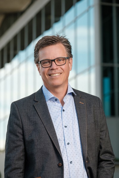 Le nouveau vice-recteur aux ressources humaines et &agrave; la transformation num&eacute;rique, le professeur Patrik Doucet, entre en fonction le 1er octobre 2021.