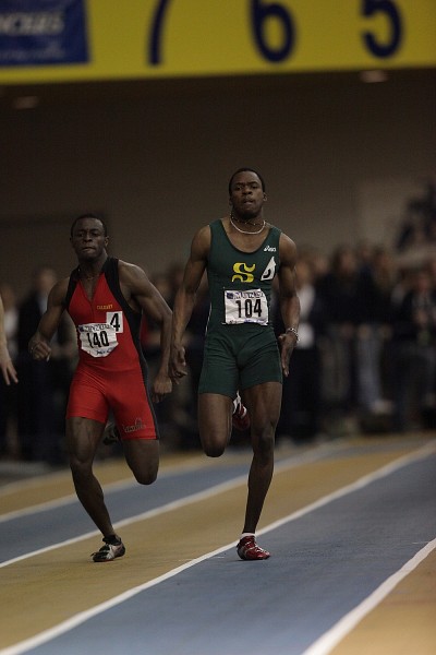 Ben Youssef M&eacute;it&eacute; n'aura pas l'occasion de se mesurer &agrave; son grand rival Sam Effah, de l'Universit&eacute; de Calgary, dans deux semaines au championnat universitaire canadien d'athl&eacute;tisme.