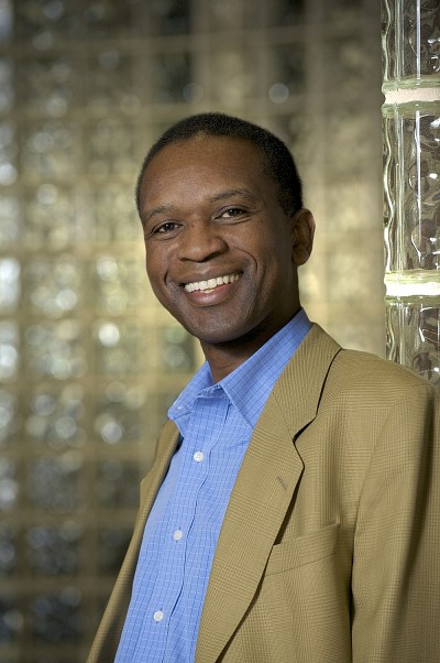 Froduald Kabanza, professeur au D&eacute;partement d'informatique de la Facult&eacute; des sciences