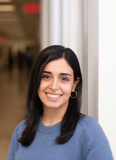 Nahid Sadr est &eacute;tudiante au doctorat en math&eacute;matiques et elle a remport&eacute; le prix de la meilleure pr&eacute;sentation en recherche en math&eacute;matiques actuarielles au congr&egrave;s annuel de la Soci&eacute;t&eacute; statistique du Canada (SSC).