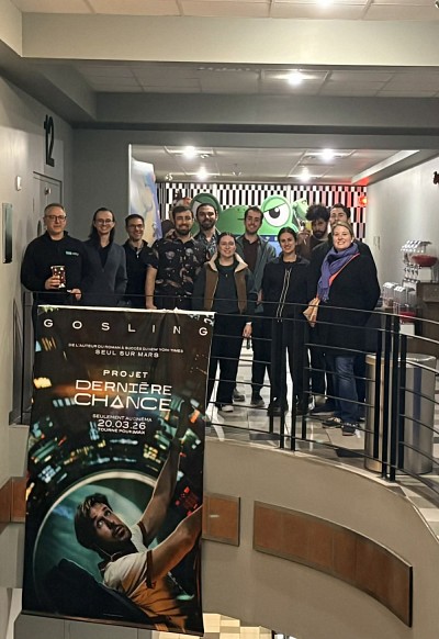 Une &eacute;quipe de biologistes mol&eacute;culaires et cellulaires de l&rsquo;Universit&eacute; de Sherbrooke a fait une sortie au cin&eacute;ma pour visionner le blockbuster du moment. Pour la science! (Et le popcorn!)