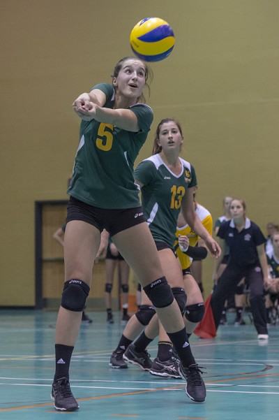 Maude Fr&eacute;chette, de l'&eacute;quipe f&eacute;minine de volleyball Vert & Or.