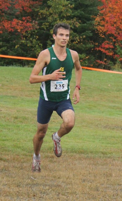 La recrue Alex Mavrovic a termin&eacute; au troisi&egrave;me rang samedi au Vert&nbsp;&&nbsp;Or Invitation de cross-country.