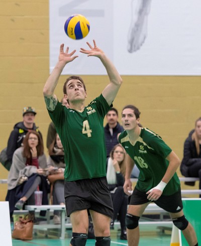 La passeur de deuxi&egrave;me ann&eacute;e du Vert & Or, Samuel Couturier.