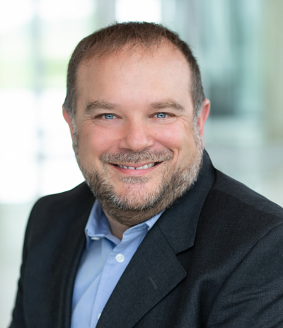 Le professeur Serge Ecoffey est nouvellement titulaire&nbsp;de la Chaire de recherche C2MI en microfabrication et int&eacute;gration