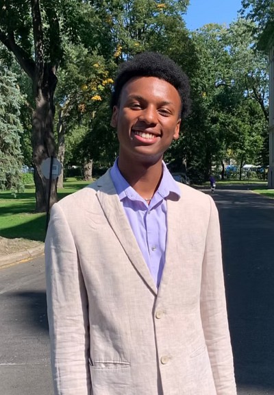 Wilhelm&nbsp;Pamba, &eacute;tudiant en droit et r&eacute;cipiendaire.&nbsp;