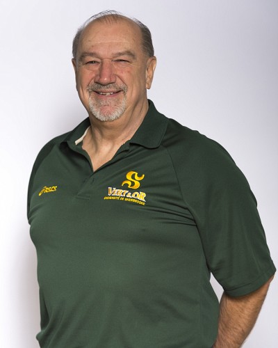 Richard Crevier, entra&icirc;neur-chef du Vert & Or en athl&eacute;tisme.