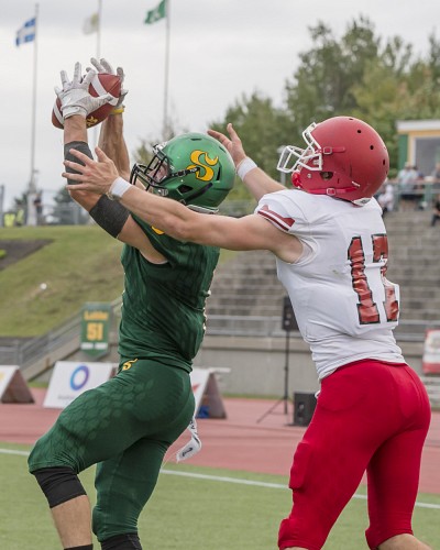 Le demi de coin Samuel Polan a &eacute;tabli un record d'&eacute;quipe pour le nombre d'interceptions dans une saison, avec cinq.