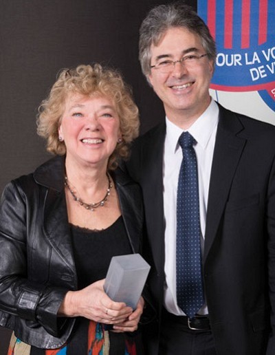H&eacute;l&egrave;ne Cajolet-Lagani&egrave;re en compagnie de Robert V&eacute;zina, pr&eacute;sident-directeur g&eacute;n&eacute;ral de l'OQLF.