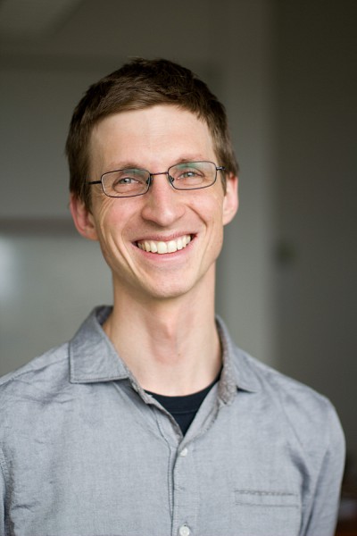 Le professeur Fran&ccedil;ois Claveau, titulaire de la Chaire de recherche du Canada en &eacute;pist&eacute;mologie pratique