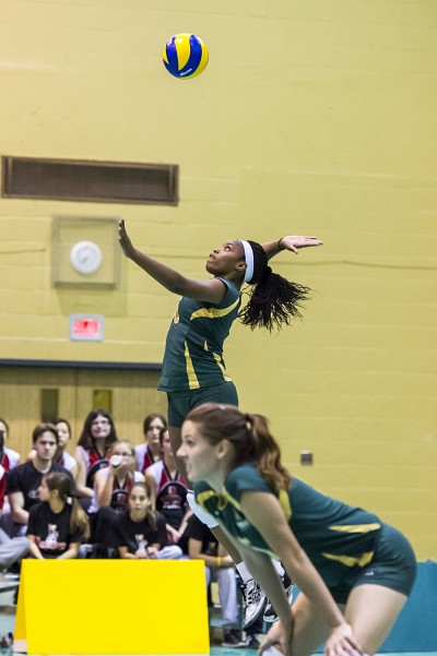 Raissa Nasser a connu un fort match avec 19&nbsp;attaques marquantes, dimanche apr&egrave;s-midi face aux Carabins de l'Universit&eacute; de Montr&eacute;al.