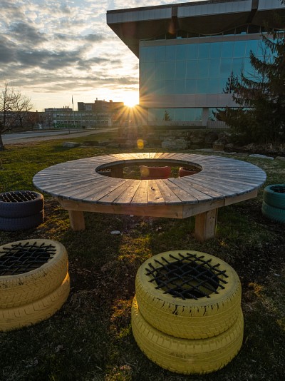 Rendre accessibles des &oelig;uvres d&rsquo;art au sein des milieux de vie a une influence positive sur la sant&eacute; des communaut&eacute;s.