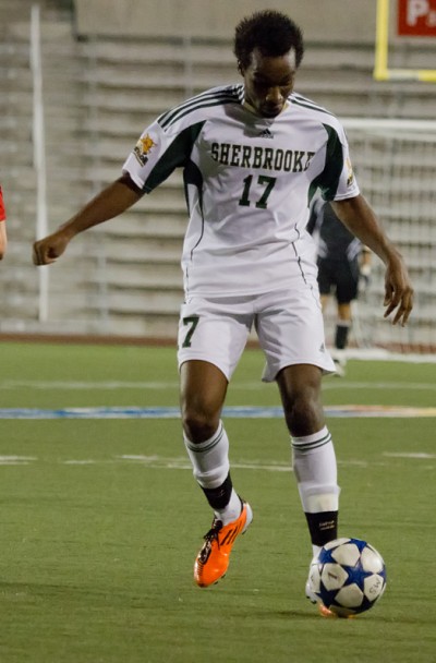 Djibi Diao a particip&eacute; au but de Pierre-Luc Chiasson, lui qui avait &eacute;galement marqu&eacute; le but gagnant vendredi face aux Redmen de l'Universit&eacute; McGill.