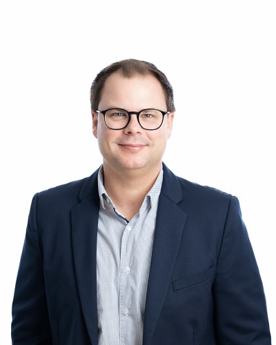 Pr Jean-Fran&ccedil;ois Desrosby, directeur de l'&Eacute;cole de musique de la Facult&eacute; des lettres et sciences humaines de l'Universit&eacute; de Sherbrooke.