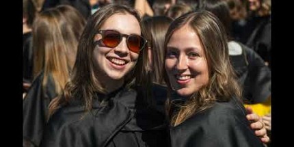 Une cohorte rayonnante, un doctorat honorifique et une médaille d'excellence