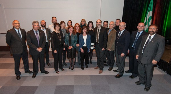 L&rsquo;Universit&eacute; de Sherbrooke a &eacute;galement honor&eacute; 24 chercheuses et chercheurs remarquables, qui se sont illustr&eacute;s durant l&rsquo;ann&eacute;e 2015-2016.