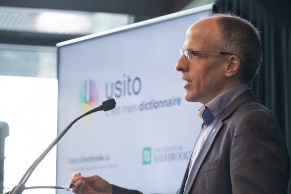 Le recteur de l'UdeS, le Pr Pierre Cossette.