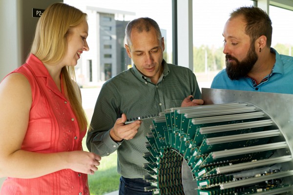 Le premier scanner d&eacute;velopp&eacute; par le Pr R&eacute;jean Fontaine et son &eacute;quipe a &eacute;t&eacute; commercialis&eacute; en 2006.