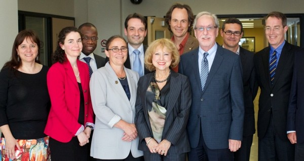Nathalie V&eacute;zina, Marie-Pierre Robert, Arthur Oula&iuml;, Louise Lalonde, Jean-Fran&ccedil;ois Roberge, Nicole Duval Hesler, S&eacute;bastien Lebel-Grenier, Jacques Dufresne, Mathieu Devinat et Nicholas Kasirer.